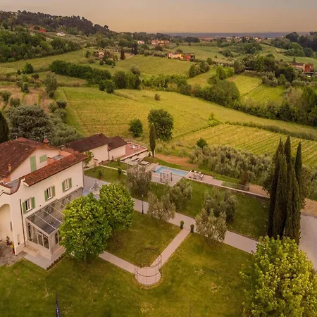 In Tuscany With Infinity Pool Villa